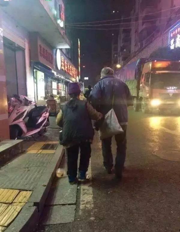 中国老夫妻真实视频,一对老夫妻的温馨日常